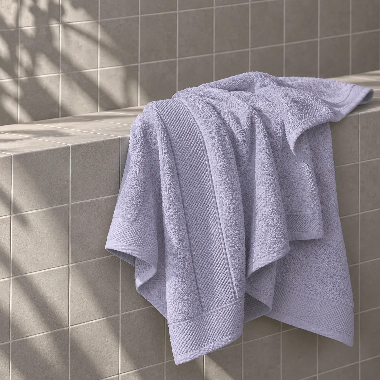 Light Grey Bath Towel Made From Bamboo Fiber