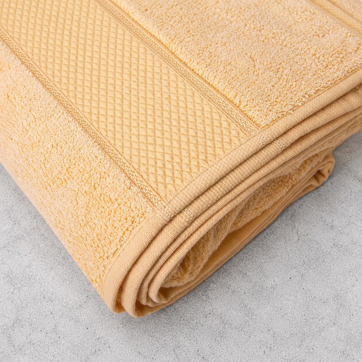 Yellow Bath Towel Made From Bamboo Fiber