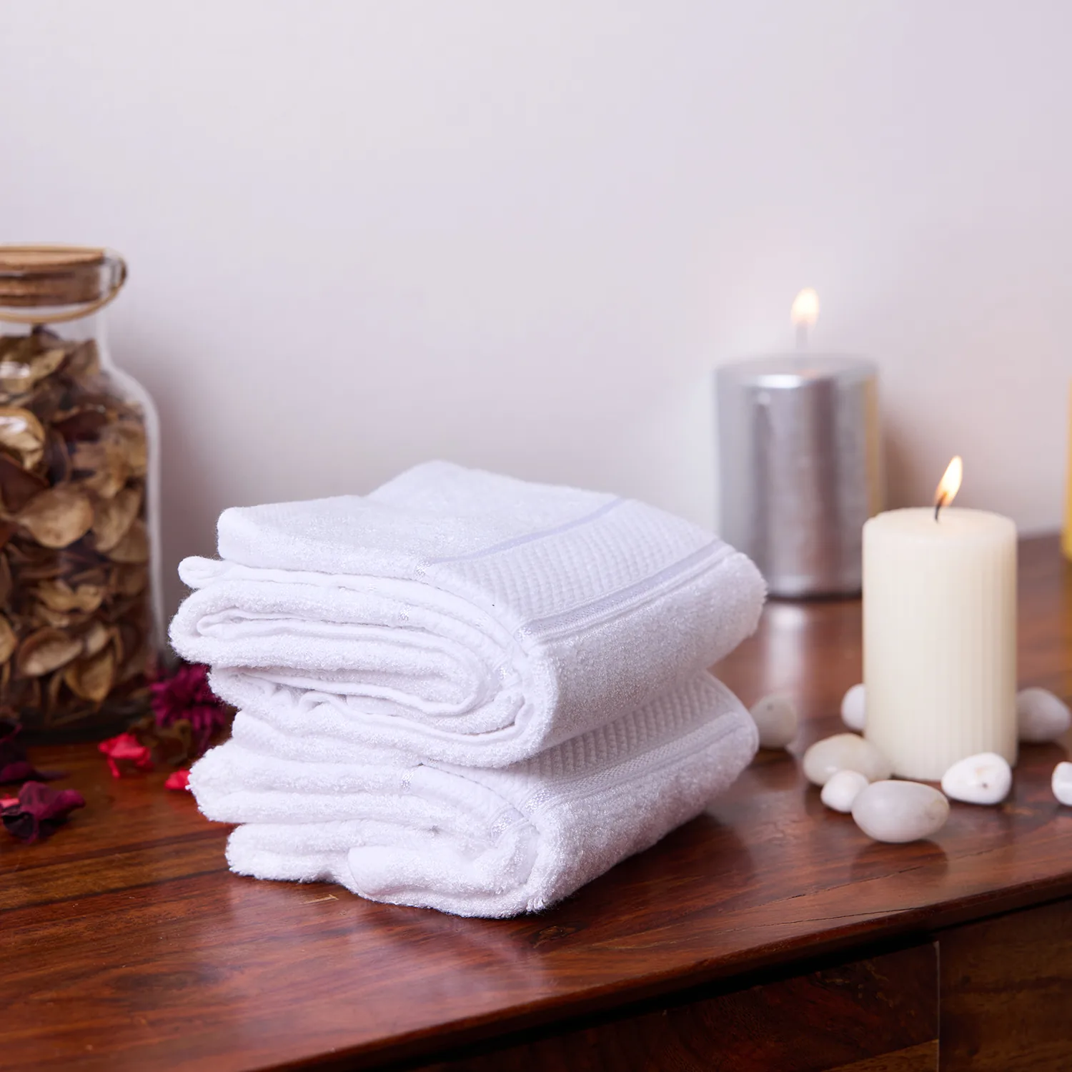 White Hand Towel Made From Bamboo Fiber - Pack Of 2